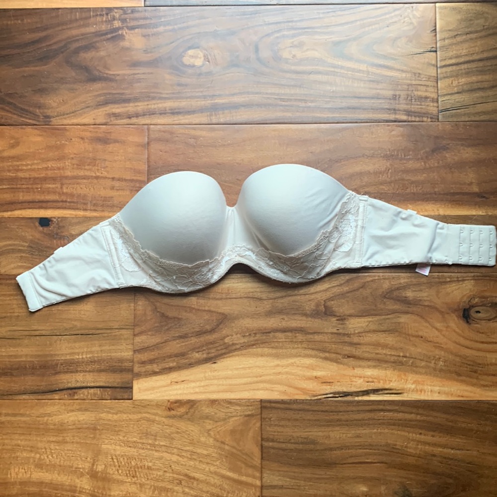 Victorias Secret strapless bra